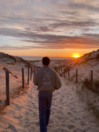 crewneck surfers paradise